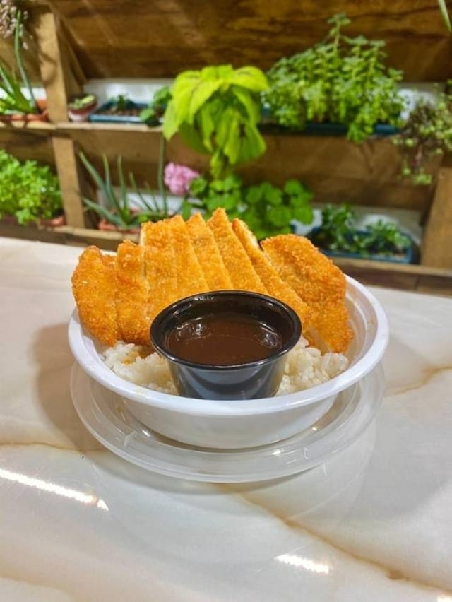 BW Kids Meal with Yellow Rice.